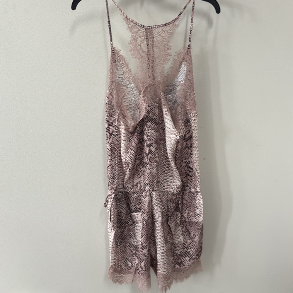 Gold Hawk 💯 Silk Python Romper - Picture 5 of 11